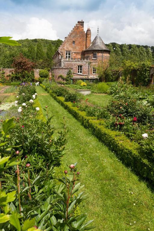 Auberge Du Manoir D'Archelles Arques-la-Bataille Экстерьер фото